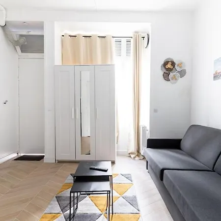Montmartre/tretaigne : Cosy Studio 2p Apartment